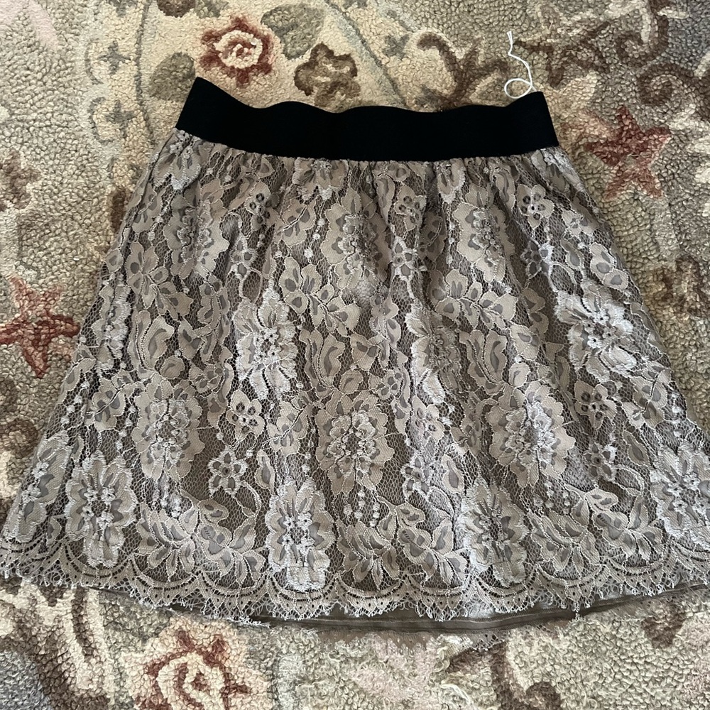 🕊️Dove Grey Lace Skirt 🕊️